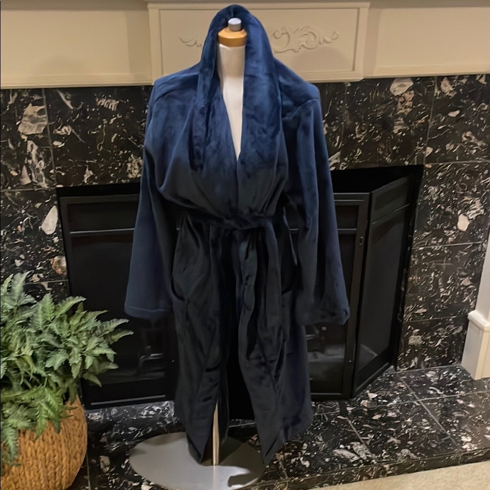 Luxurious Navy Blue Women's/ men’s Robe ( 2 available) new